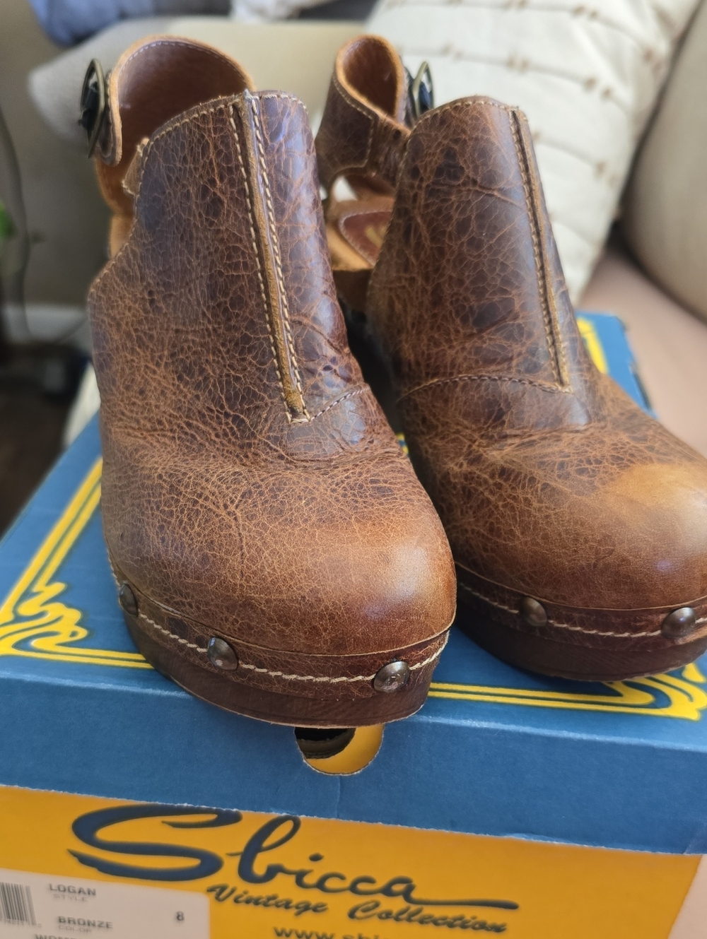 Sbicca Brown Leather Platform Clog Heels - Women's